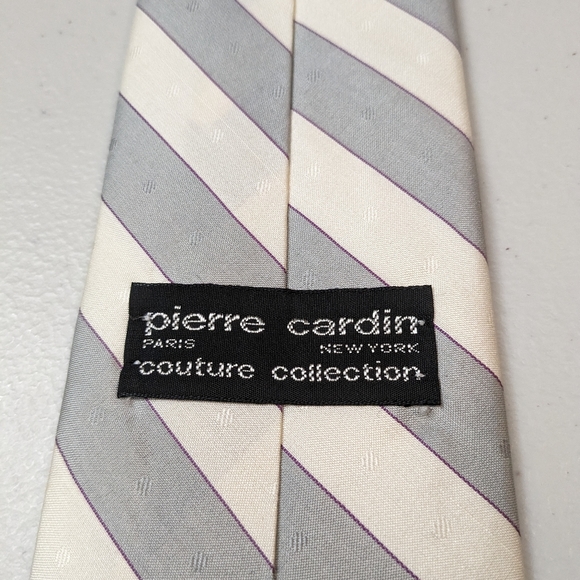 Diagonal stripe Pierre Cardin designer silk tie. - Picture 4 of 5